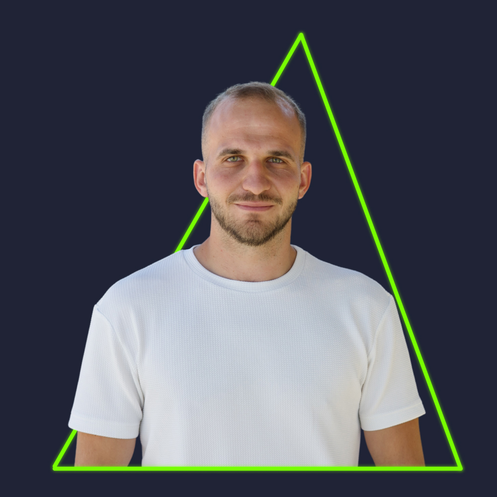Neon Autosiskola Madi Balint szakoktato - Neon Autósiskola Debrecen